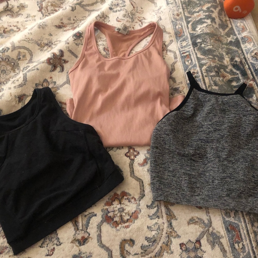 (3) workout tops